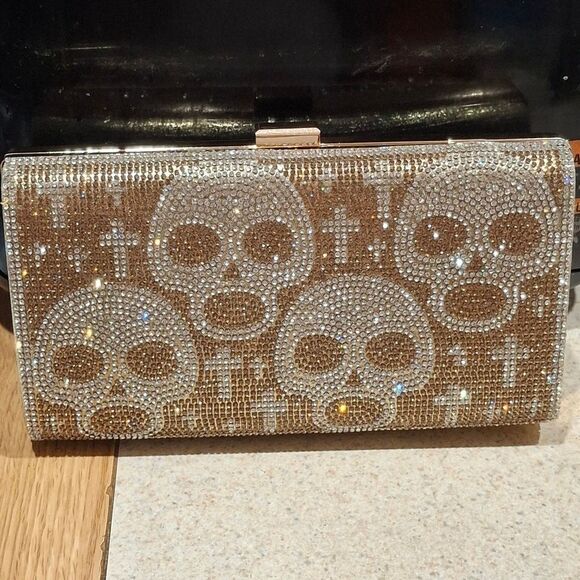 Gold Sparkling Skull & Crosses Rhinestone Clutch